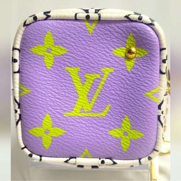 💯 Authentic Louis Vuitton White Monogram Giant Porte Monnaie Cube - Picture 10 of 12